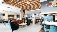 バティーク ホテル ＆ アパートメンツ カラワン - バー