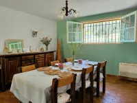 Villa Les Chariotins Hotels in Claviers