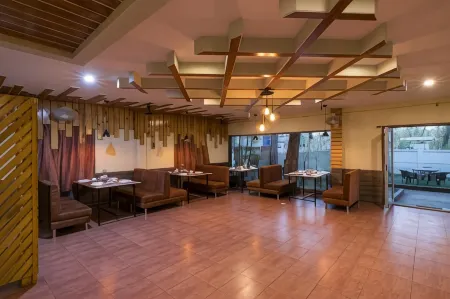 Avadale Tadoba - Stag Groups Not Allowed