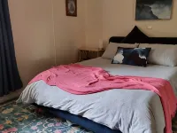 Idyllwylde. Pet-friendly. Cosy. Close to town & river. Hotels in Warburton