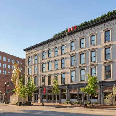 21C Museum Hotel Louisville Hotels near Frazier History Museum