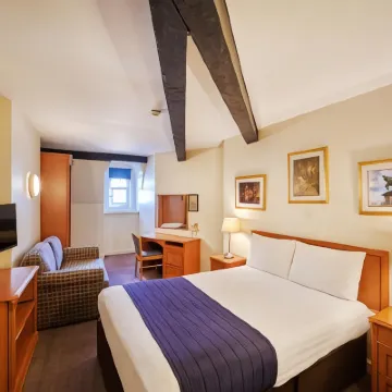 利茲探索旅館 鄰近利茲音樂學院的酒店