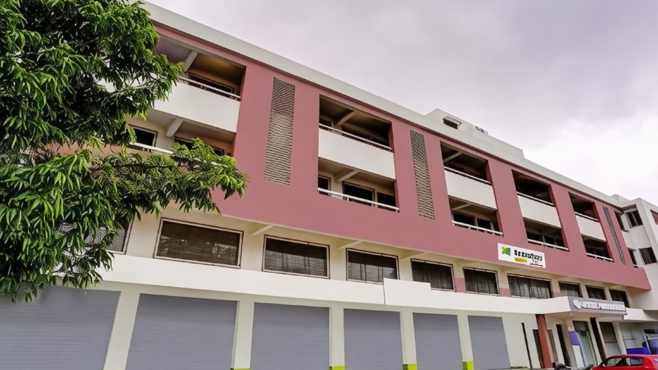 Itsy Hotels Oasis Pride