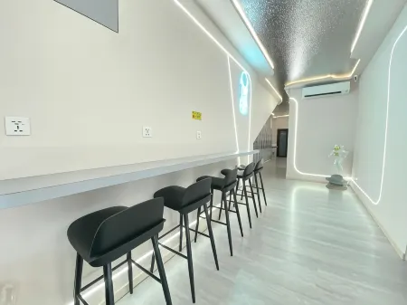 U Capsule Hotel Kulai Отели рядом с достопримечательностью «Johor Premium Outlets»