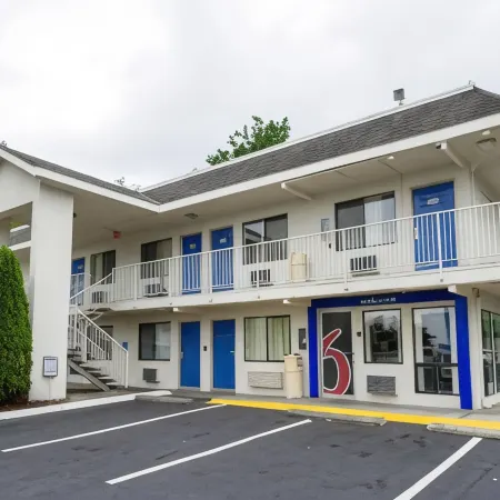 Motel 6 Seattle, WA - Airport