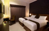 Nueve Malioboro Hotel Yogyakarta - Pools