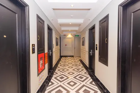 Royal Hotel 2 Mong Cai Отели в г. Монгкай