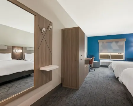 โรงแรม ฮอลิเดย์ อินน์ เอ็กซ์เพรส แอนด์ สวีท สปริงเดล เฟย์เอตต์วิลล์ แอเรีย บาย IHG โรงแรมในสปริงเดล