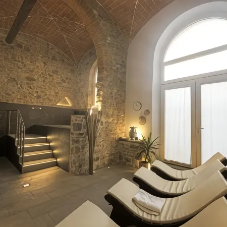 Hotel Mia Cara & Spa Отели рядом с достопримечательностью «Улица Виа-Фаэнца»