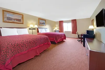 Days Inn & Suites by Wyndham St. Louis/Westport Plaza Hotels near Missouri Baptist University