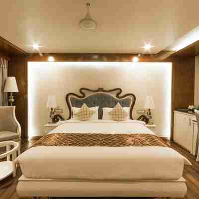 Costa Riviera Hotel Rooms