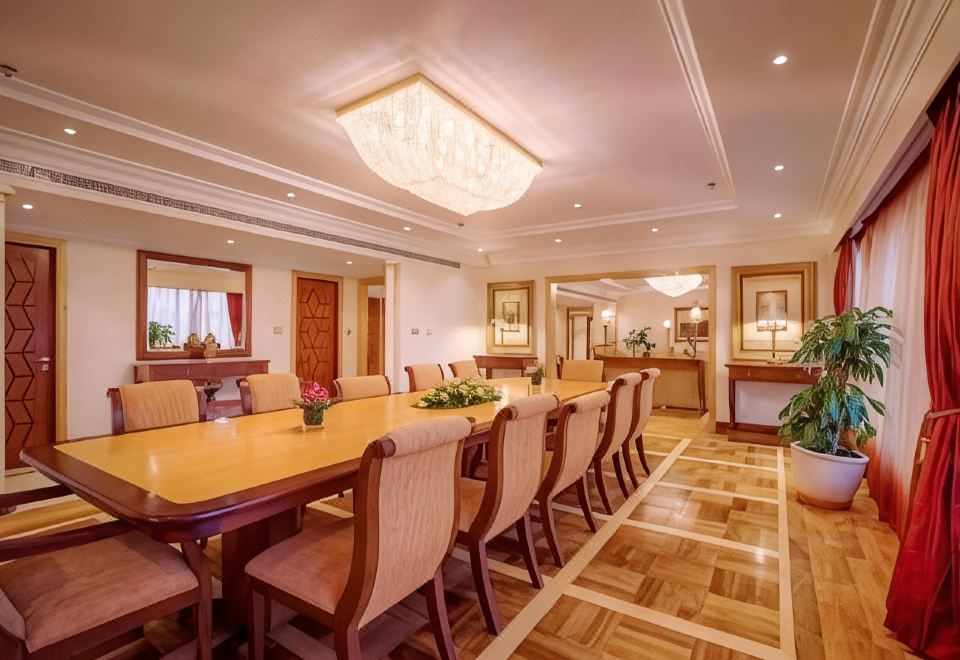 코르니쉬 호텔 아부다비의 클래식한 객실