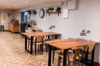 Abbey Court Hostel