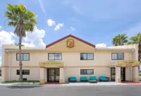 Super 8 by Wyndham Orlando International Drive Hotels in Orlando
