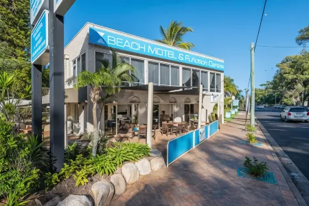 The Beach Motel Hervey Bay Отели в г. Херви-Бэй