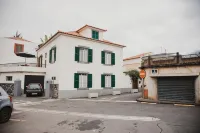Jaca Hostel Porto da Cruz Отели в г. 