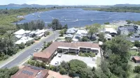 Hawks Nest Motel