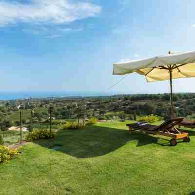 Monaci Delle Terre Nere Hotel Exterior