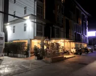 暹羅素萬那普圖布蒂姆飯店 มหาวิทยาลัยหัวเฉียวเฉลิมพระเกียรติ วิทยาเขต 2附近的飯店