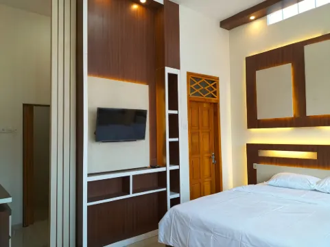 Sunflower Banyuwangi Hotel 外南夢酒店