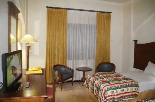 Mega Bintang Sweet Hotel Hotels in Tambakromo