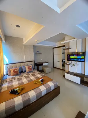 Studio VIP Apartemen the Jarrdin Cihampelas by Berdikari Properti Hotels in Coblong