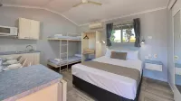 22 on Bowen Hotels in Roma
