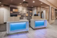 Holiday Inn Express & Suites Staunton Hotels in Jolivue