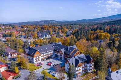 Hotel Bergo Resort & Spa Hotel in zona Dom Gerharta i Carla Hauptmannów