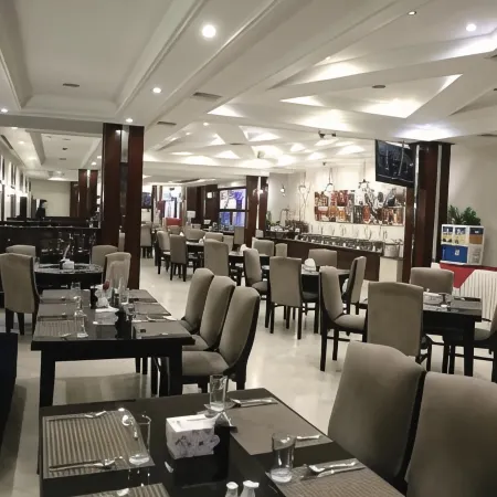Hotel Hillview Islamabad Отели рядом с достопримечательностью «Парк Анкара»
