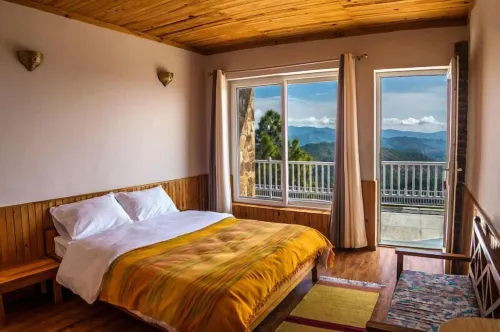 Kasar Rainbow Yoga Retreat - Mountain view