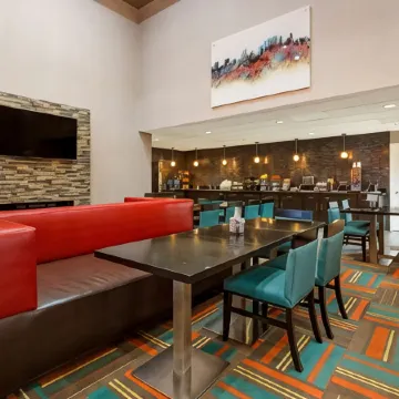 Best Western Bradbury Inn  Suites