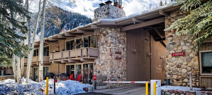 Comfortable & Modern 2 Bedroom Apartments - Right on the Slopes! Hoteles en Aspen