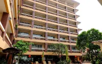 Aiyaree Place Hotel