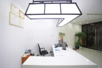 Yiren Business Hotel