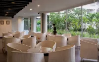 Hotel Santika Premiere Jogja - breakfast