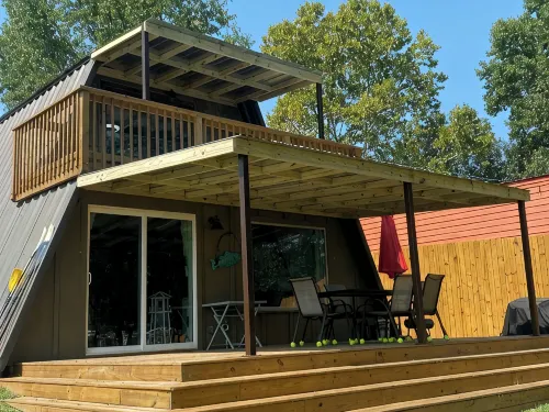 Lakefront- Private Dock w/ Kayaks! A Fisherman's Paradise! with New Hot Tub!
