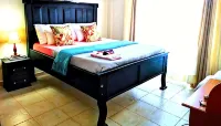 Tinina's 1- & 2-BDR – Clean, Wi-Fi, Parking, #o7274o7276 - 3-Star