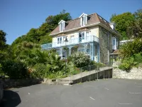 St Maur