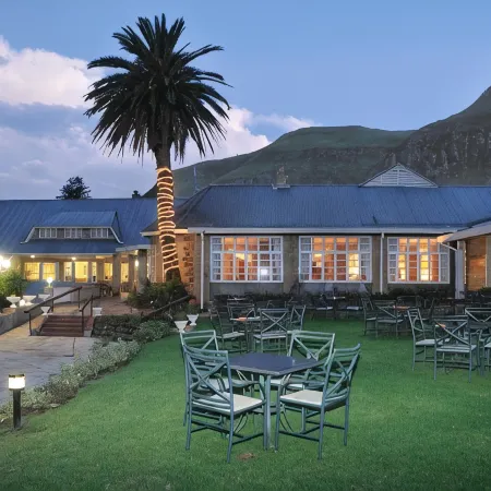 Cathedral Peak Hotel