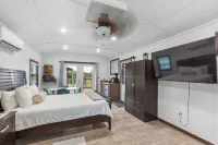 Waterfall Suite at Zen at the Palms with a Private Hot Tub by the Waterfall!