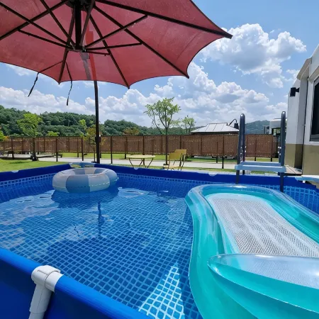 Jecheon Cheongpung Lake Caravan