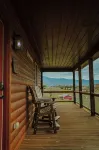 Cozy Cabin with Beautiful Mountain Views Near Shenandoah National Park in Luray - Mountain view