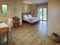 Aether Panorama Pool Retreat Ξενοδοχεία στην πόλη Επίδαυρος