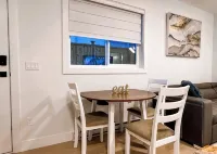 Tastefully Furnished Suite|Bear Mountain|EV Charger - Bungalows