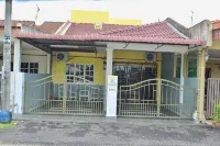 H&H 2 【Karaoke•16 pax•Game•Landed House】by Sakura Homestay
