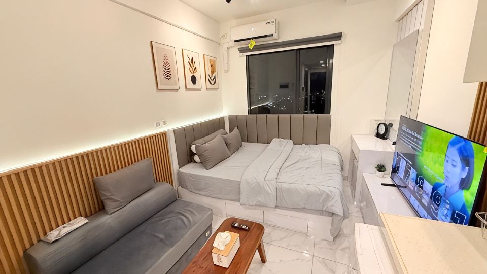 Lux studio Skyhouse Alam sutra Netflix 55-inch TV