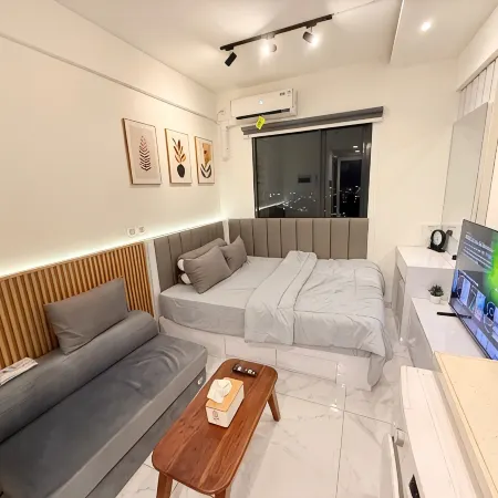 Lux studio Skyhouse Alam sutra Netflix 55-inch TV