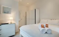 Armstrong Apartments by Week2Week - เปิดใหม่