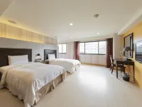 Shihzuwan Hotel (Kaohsiung Station) Hotels near Cijin Ferry Station